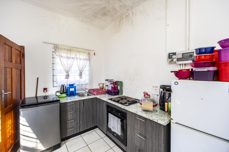 6 Bedroom Property for Sale in Quigney Eastern Cape